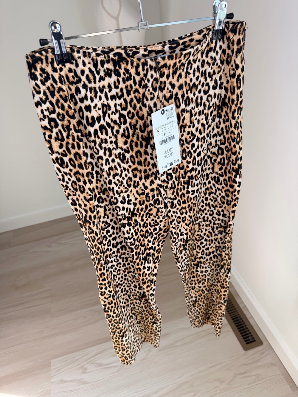 Zara Leopard Print Pants Size M